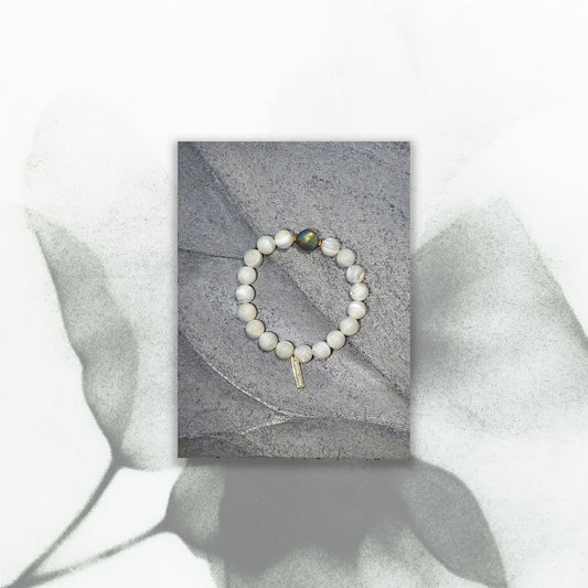 Noira Bracelet - Labradorite Mother of Pearl