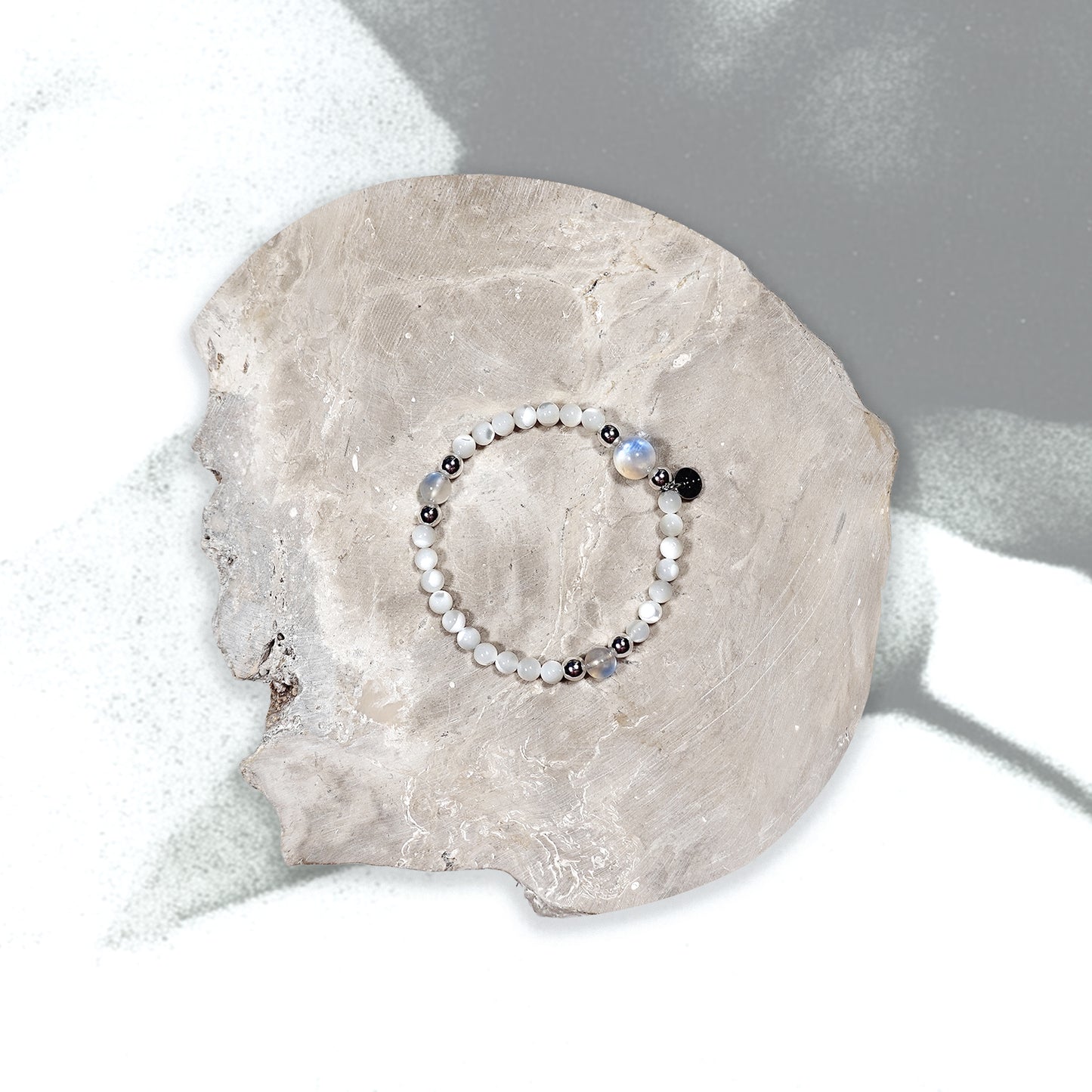 Lunaris Bracelet Mother of Pearl Moonstone