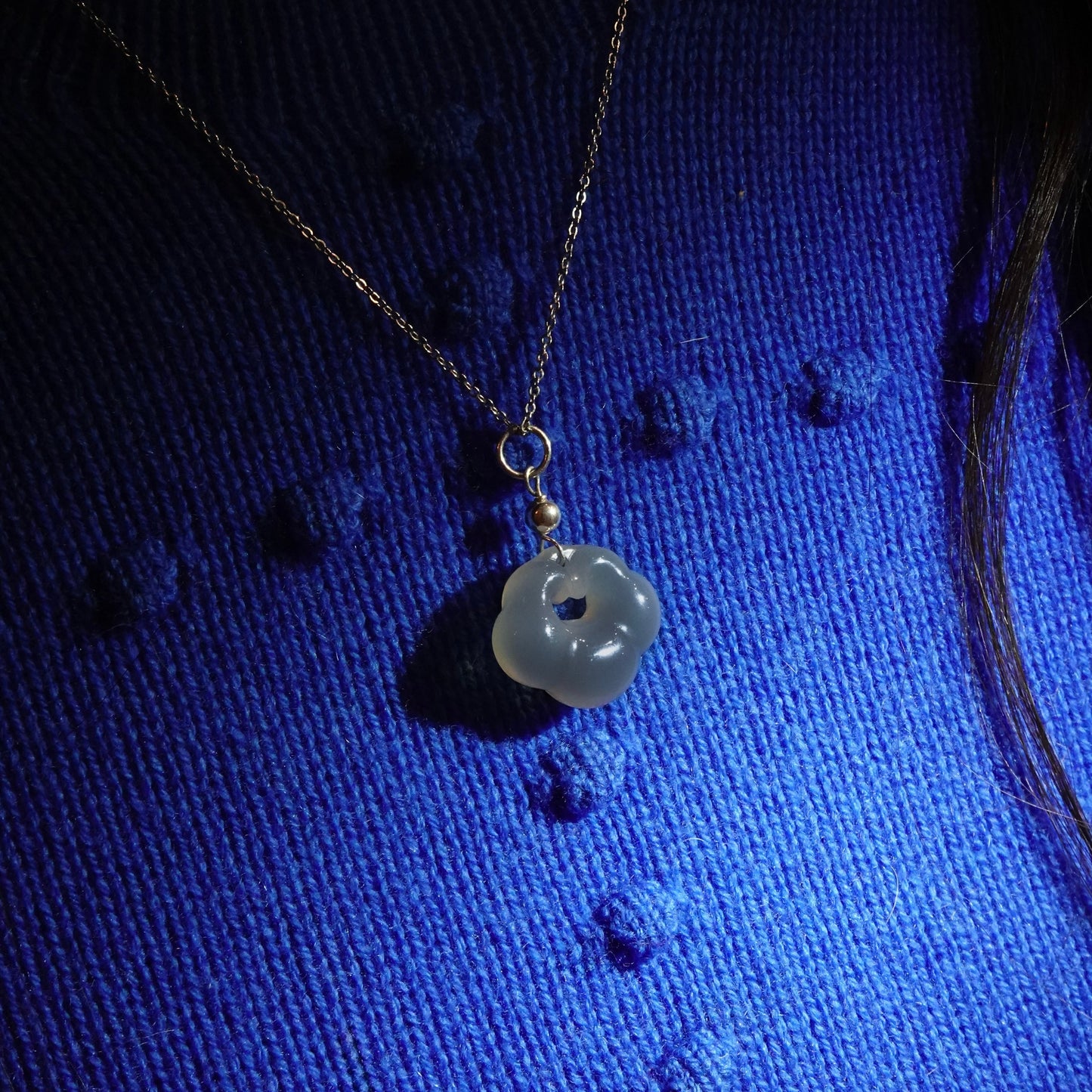 Yun | Gray Chalcedony Mini Cloud Lock Charm - Water