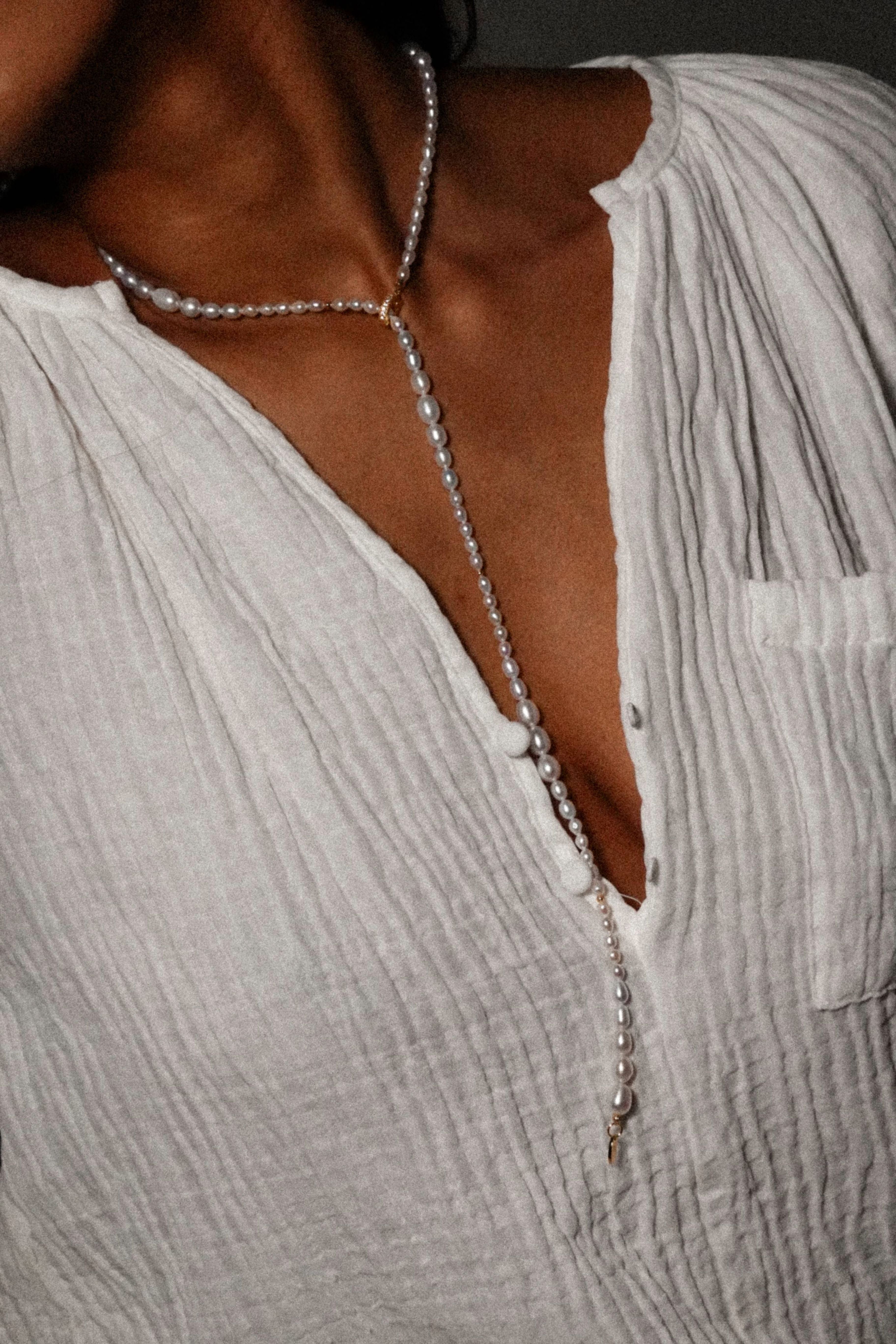 リュイ　パールネックレス　Rain drop Yu Lin Ling | Multi-Way Raindrop Pearl Necklace – Maison Third